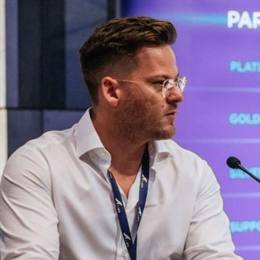 A股午评 | 沪指跌0.34%失守3600点 近期热门概念集体回调 算力概念逆势活跃